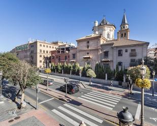 Vista exterior de Pis en venda en  Granada Capital amb Aire condicionat, Calefacció i Terrassa