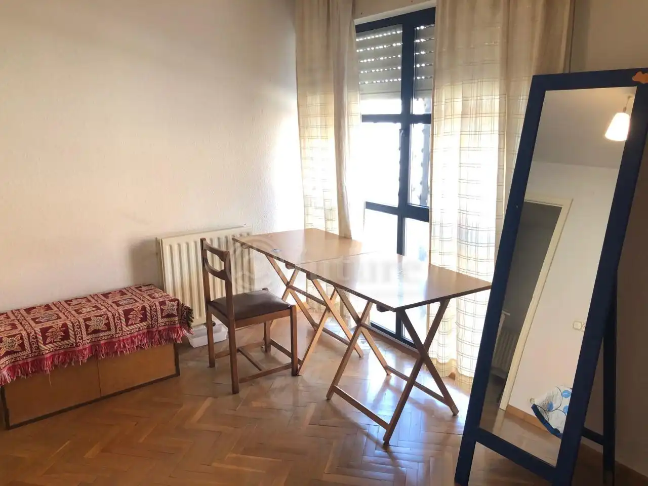Dormitori de Dúplex de lloguer en Salamanca amb Calefacció, Parquet i Traster