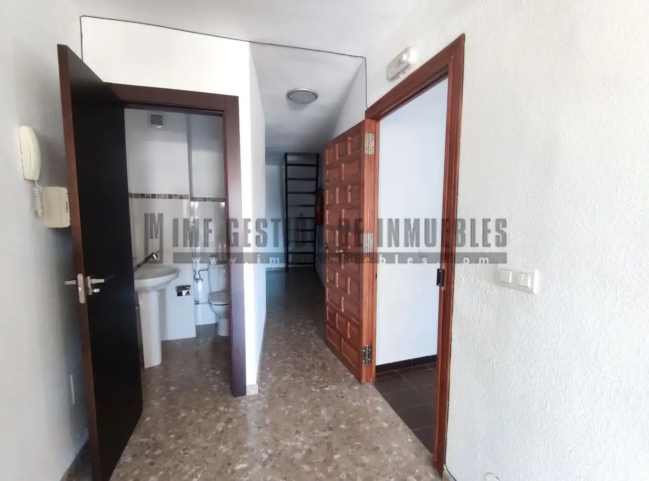 Oficina de alquiler en Vélez-Málaga