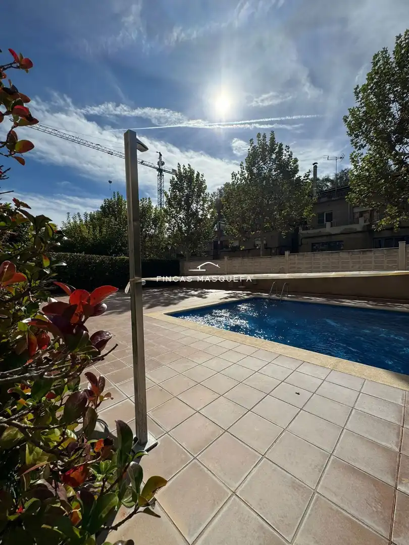 Piscina de Piso en venta en Martorell, Barcelona