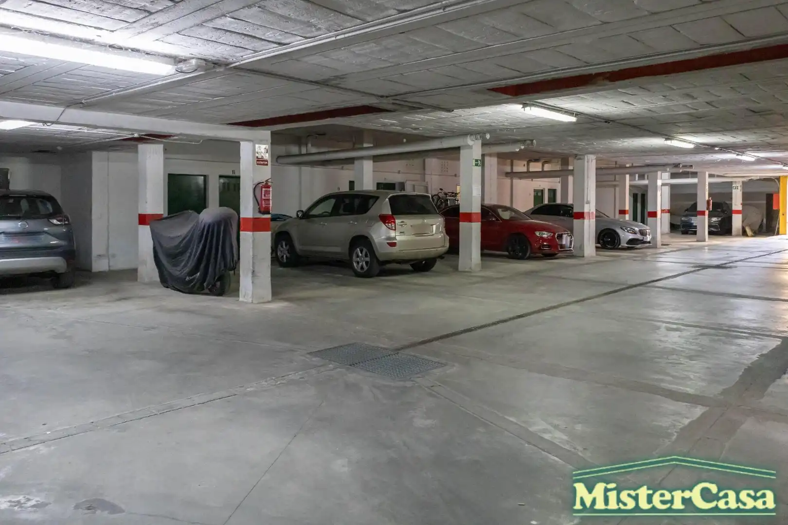 Parking of Detached homes for sale in Jerez de la Frontera  with Air Conditioner, Private garden and Terrace