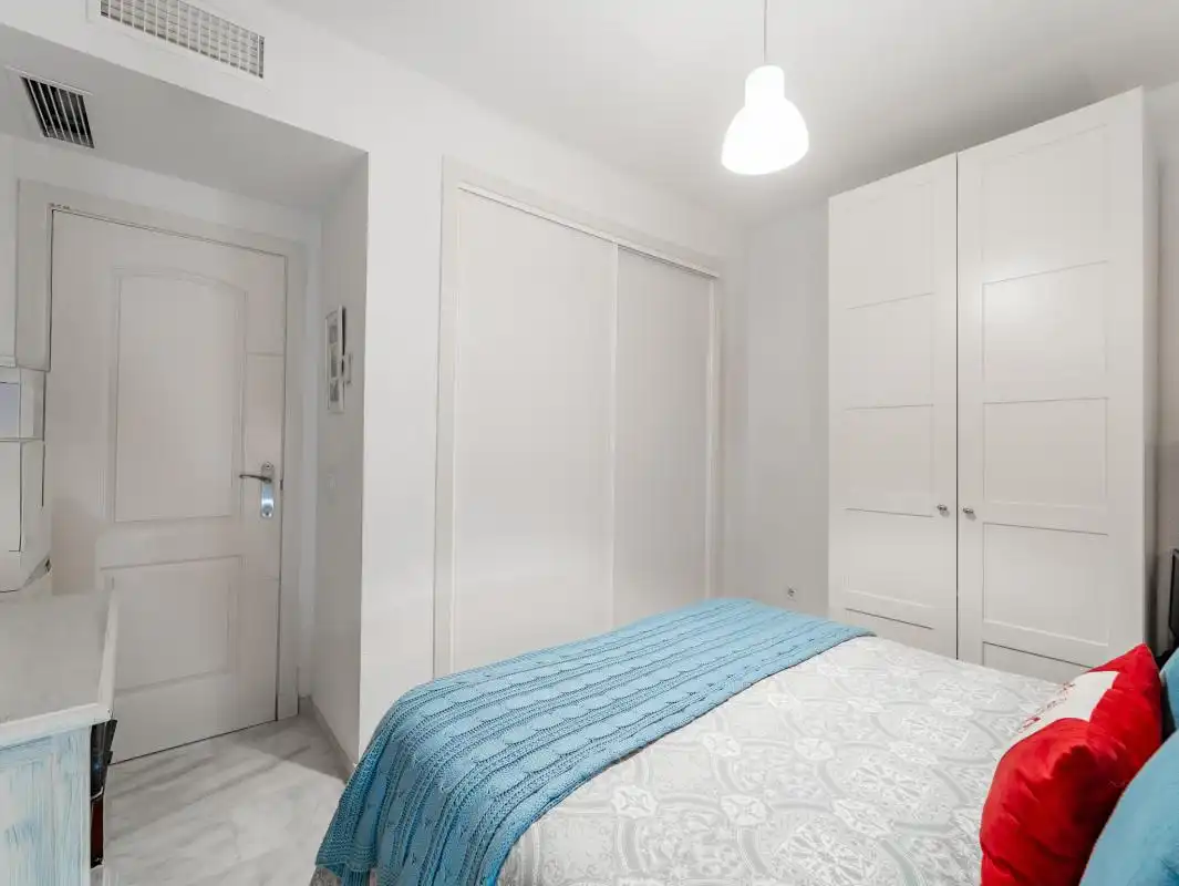 Habitación de Planta baja en venta en Marbella con Aire acondicionado, Calefacción y Jardín privado