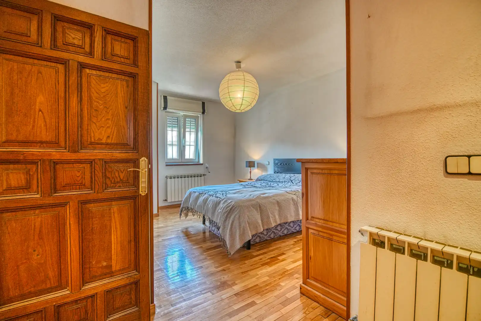 Habitación de Casa adosada en venta en Ávila con Calefacción, Trastero y Amueblado