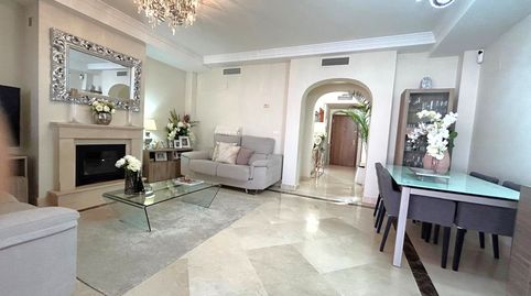 Foto 2 de Casa adosada en venta en Guadalobón, Estepona