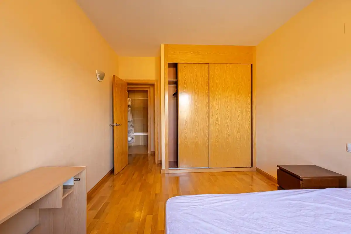 Bedroom of Flat for sale in Toledo  with Heating, Private garden and Swimming Pool