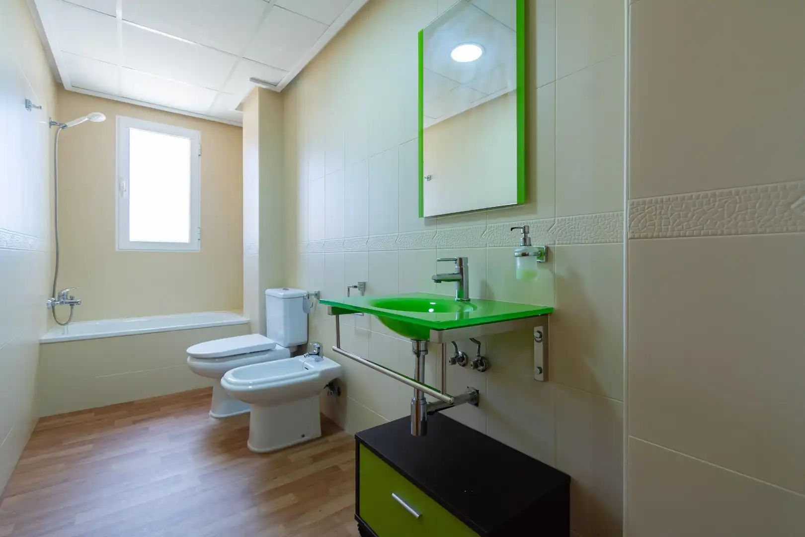 Baño de Casa o chalet en venta en Cartagena con Aire acondicionado, Calefacción y Jardín privado