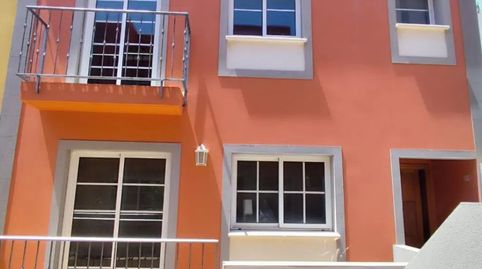 Foto 2 de Casa adosada en venta en Calle a Bravo Figueroa, Centro, Güímar