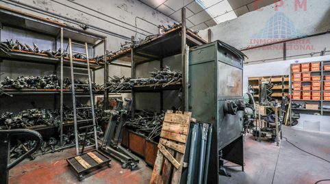 Estupenda nave a pie de calle, de 1.104 m2, en un edificio industrial de 2 plantas, ubicado en el Polígono Goñi, imatge 3