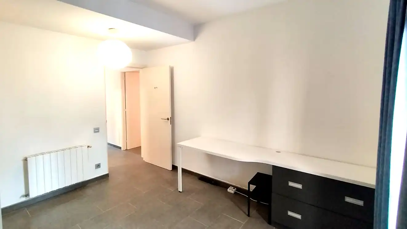 Habitación de Piso en venta en Barcelona con Calefacción y Horno