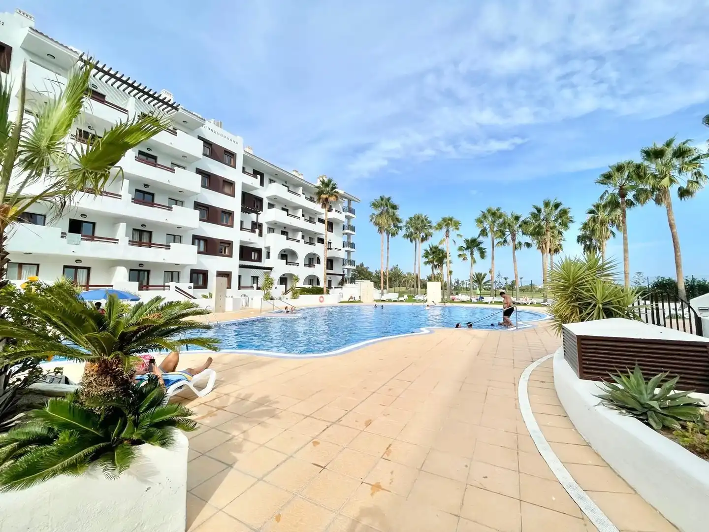 Piscina de Apartament de lloguer en Los Alcázares amb Aire condicionat, Piscina i Moblat