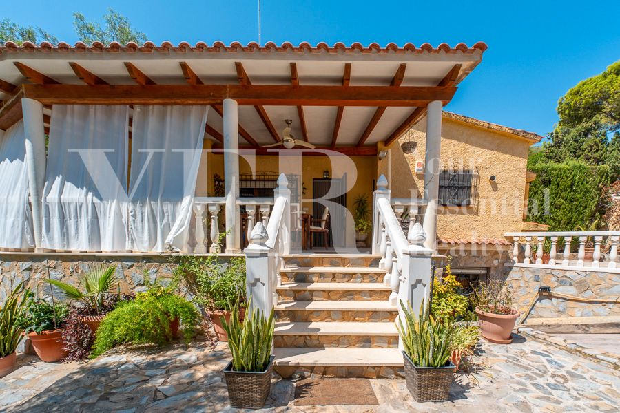 Casa o xalet en venda a Calle Lisboa, Pueblo Español - Coveta Fumá
