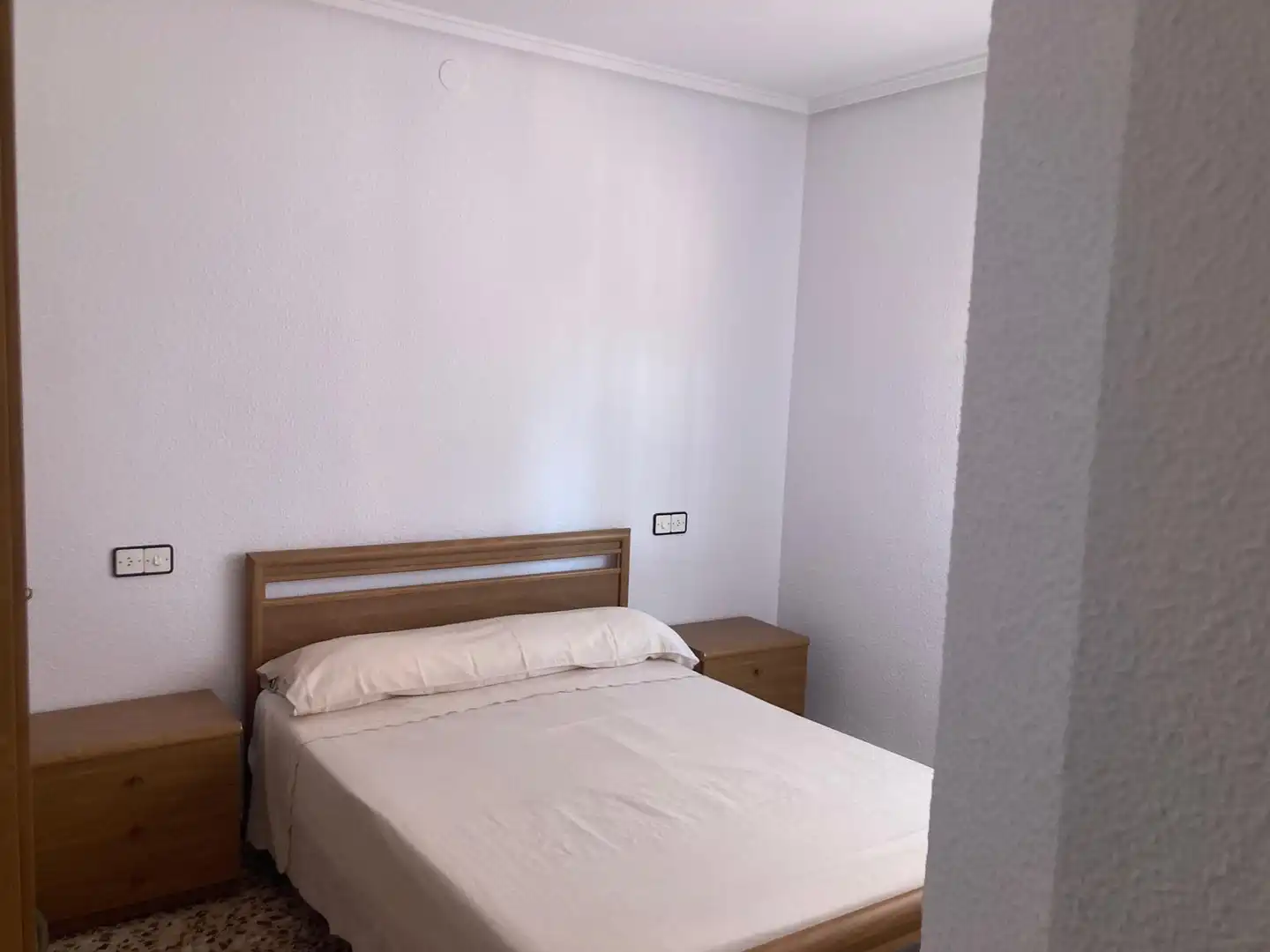 Habitación de Casa o chalet en venta en Villena con Jardín privado, Piscina y Amueblado