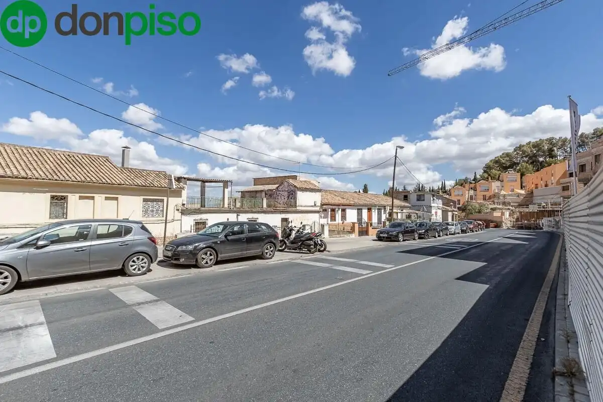 Exterior view of Houses for sale in Granada  with Terrace and Balcony