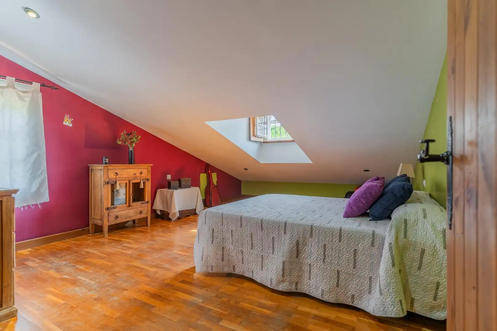 Habitación de Casa o chalet en venta en Chiclana de la Frontera con Jardín privado, Trastero y Piscina
