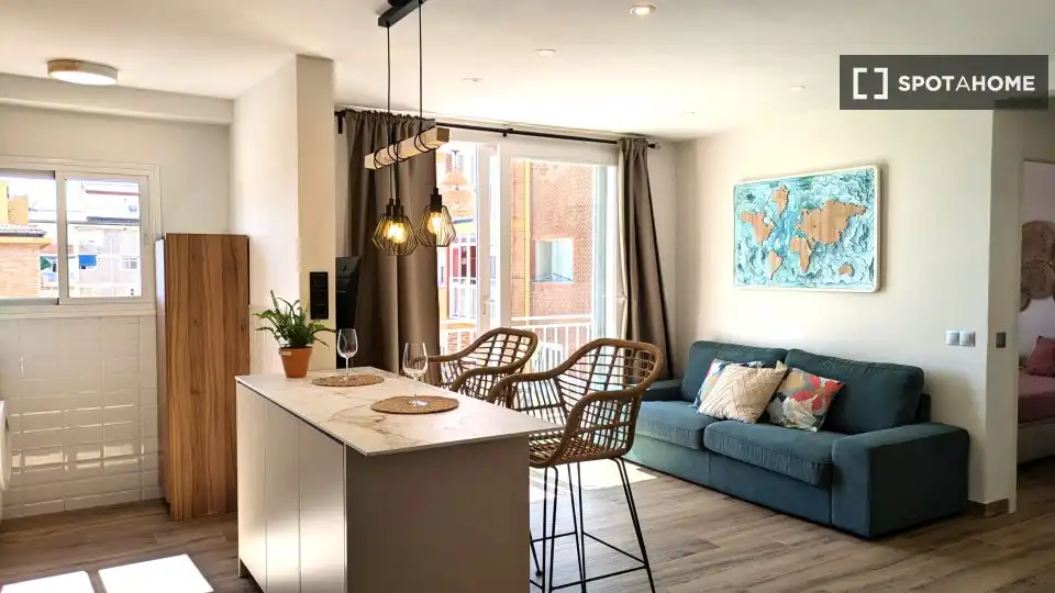 Sala d'estar de Apartament per a compartir en Málaga amb Aire condicionat, Terrassa i Moblat