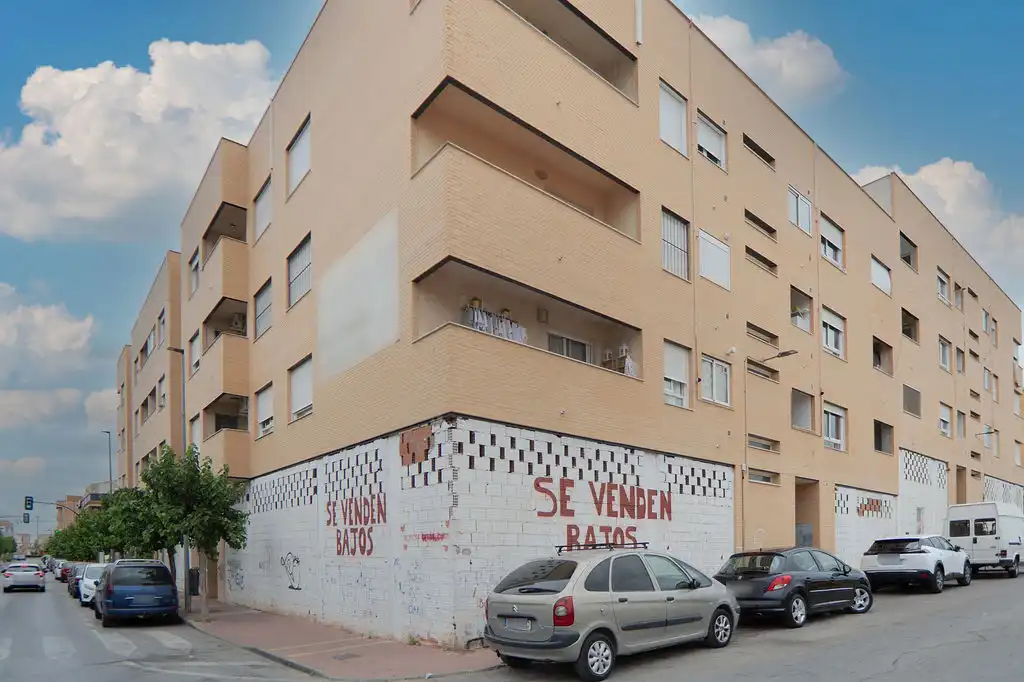 Pis amb ascensor en venda a C/ San José Obrero