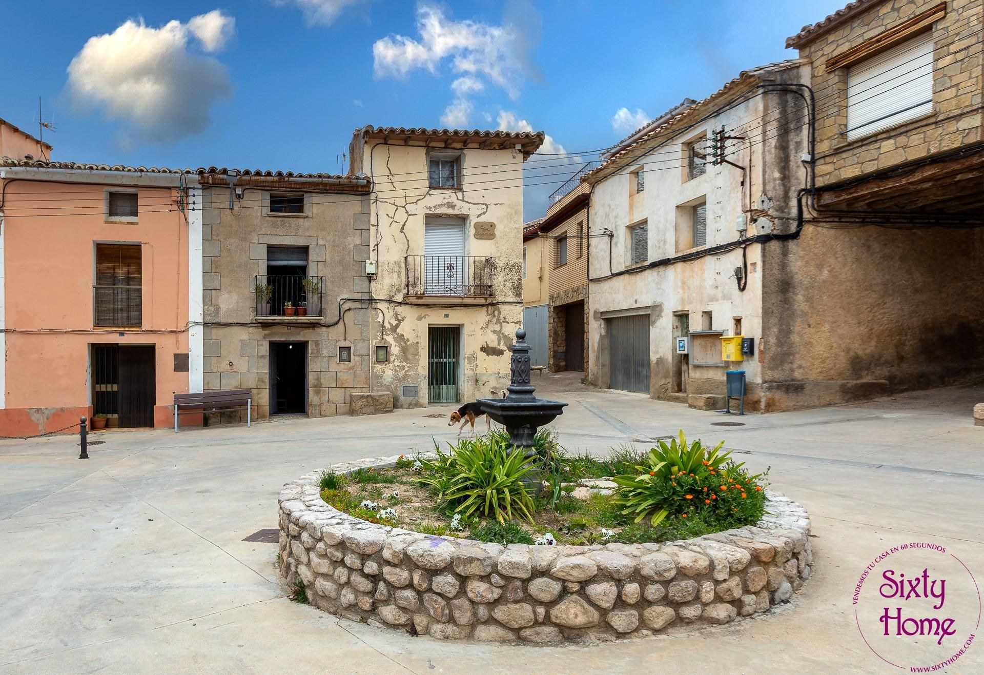 Vista exterior de Casa o xalet en venda en La Sotonera amb Calefacció, Terrassa i Balcó