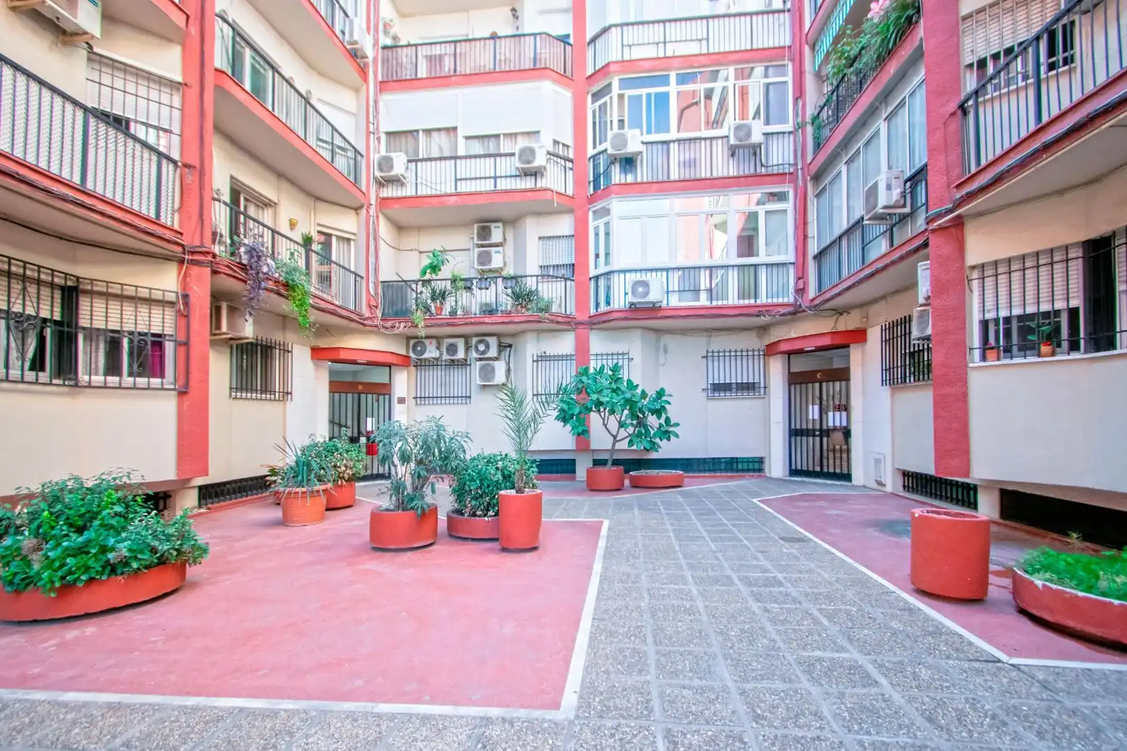 Exterior view of Flat for sale in San Pablo - Santa Justa