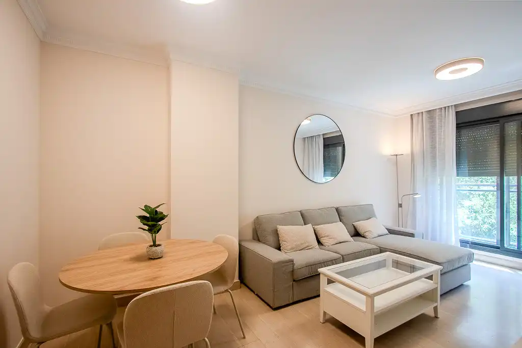 Living room of Flat for rent in Madrid  with Air Conditioner, Private garden and Storage room