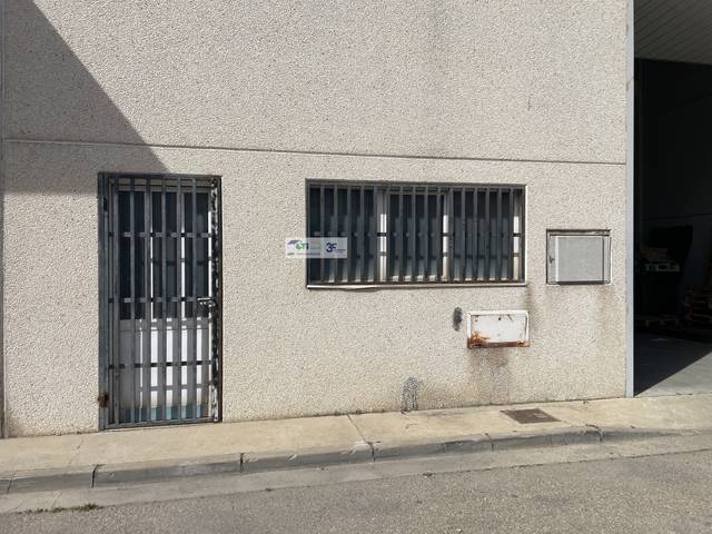 Nave industrial en Venta en C/ F, en Santa Isabel