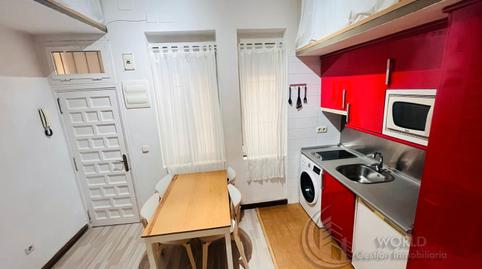 Foto 4 de Apartamento de alquiler en Calle de Velarde, Universidad - Malasaña, Madrid