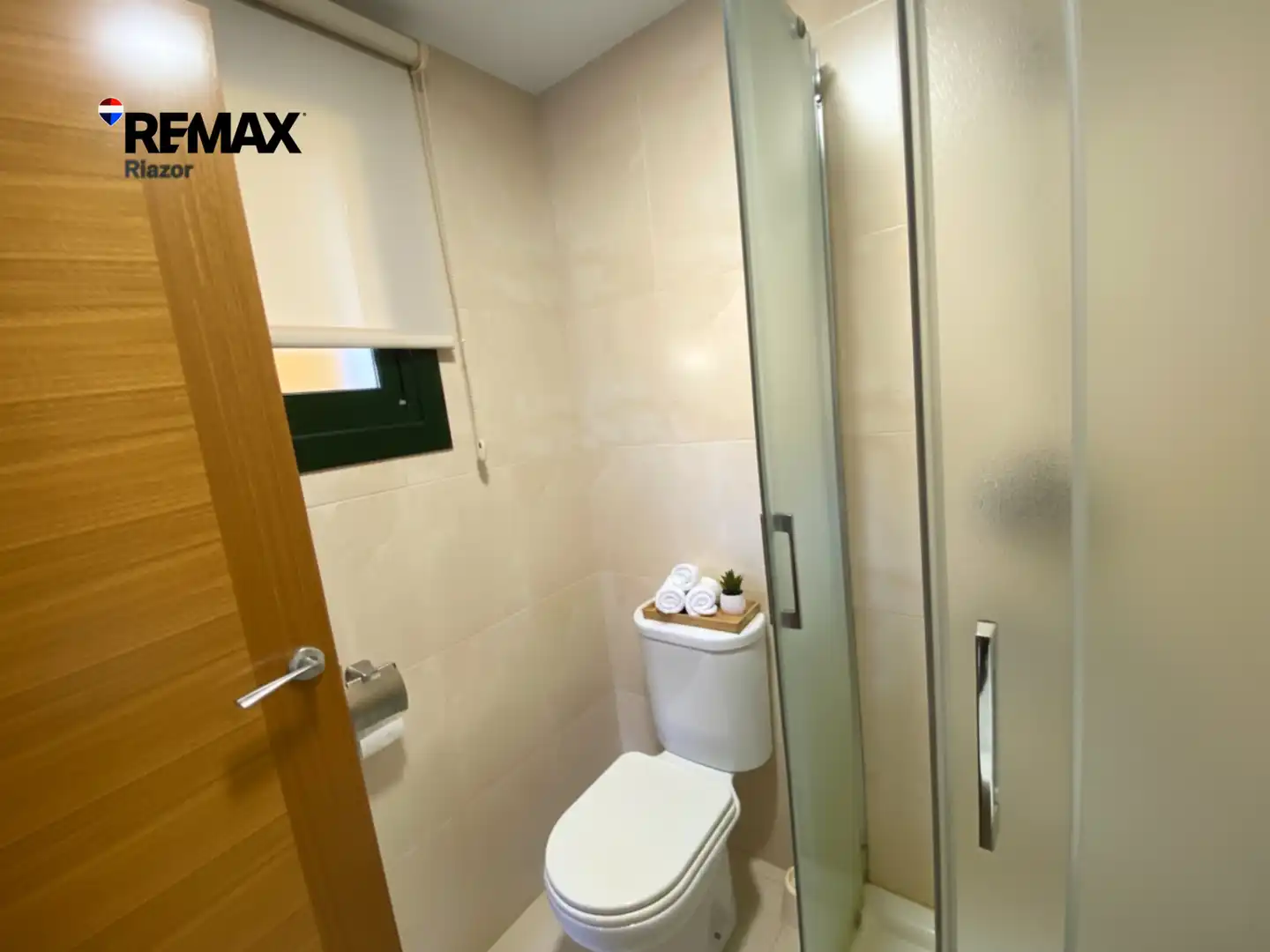 Bathroom of Flat for sale in Lalín  with Heating, Parquet flooring and Storage room