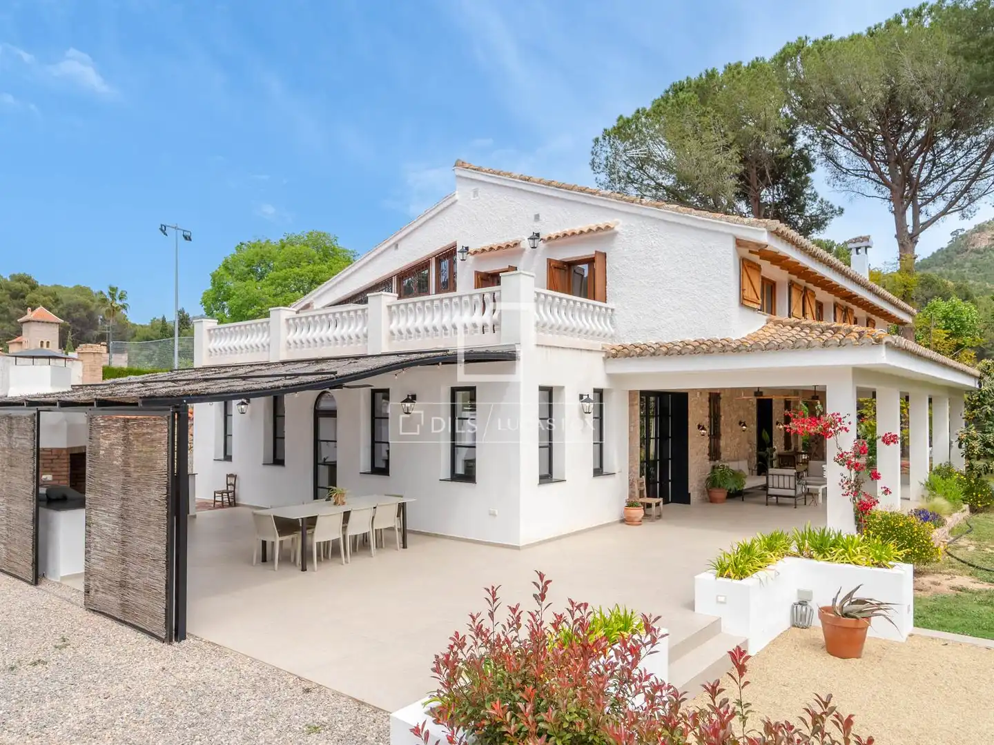 Vista exterior de Casa o xalet de lloguer en Náquera amb Aire condicionat, Calefacció i Jardí privat