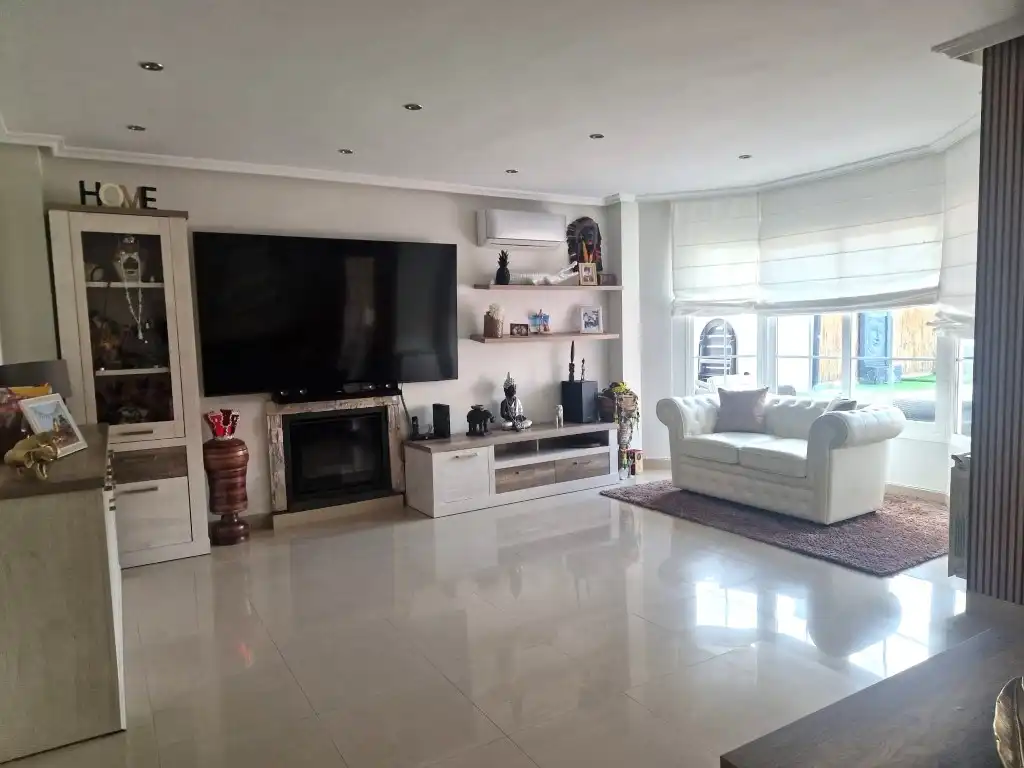 Detached house for sale in Calle Chequia, imagen 7