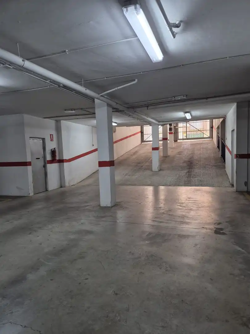 Parkplatz von Wohnung zum Verkauf in Massamagrell mit Klimaanlage, Heizung und Abstellraum