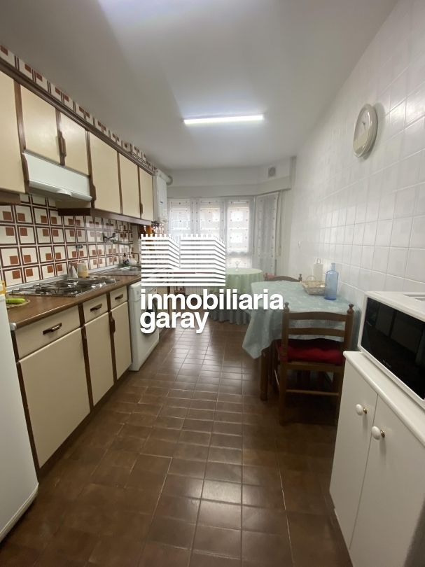 Cuina de Pis de lloguer en Villarcayo de Merindad de Castilla la Vieja amb Calefacció