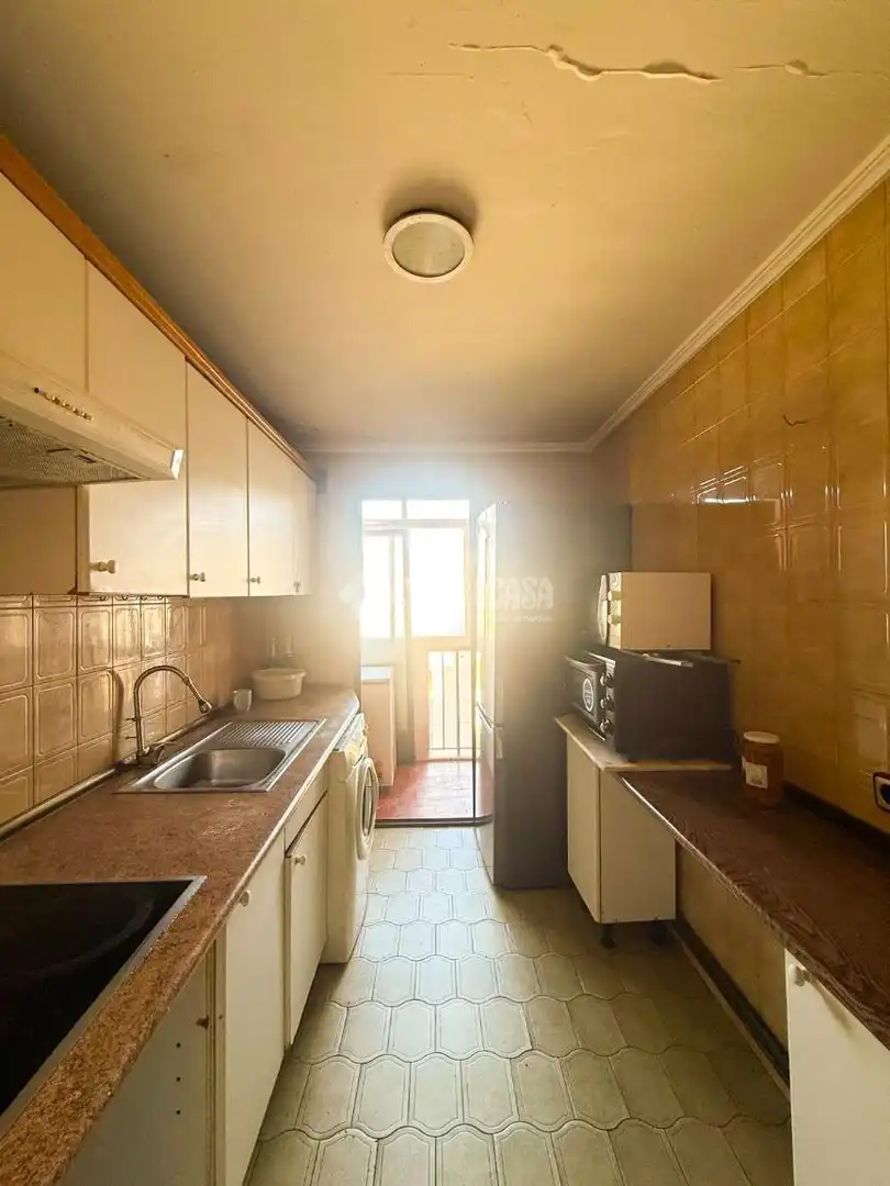 Cuina de Pis en venda en Madrid amb Calefacció, Parquet i Terrassa