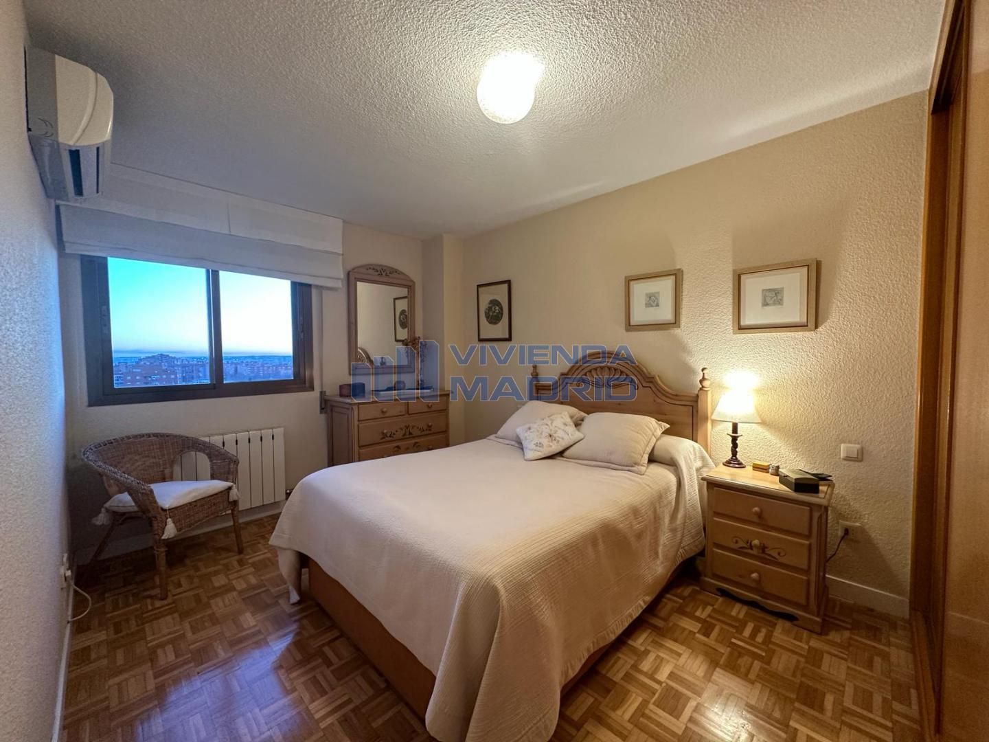 Bedroom of Flat for sale in  Madrid Capital  with Air Conditioner and Heating
