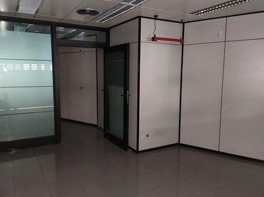 Local comercial en venda a Carrer de les Corts Catalanes