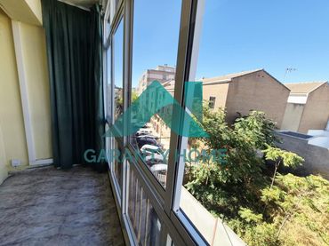 Appartamento con balcone in vendita a Casco Antiguo