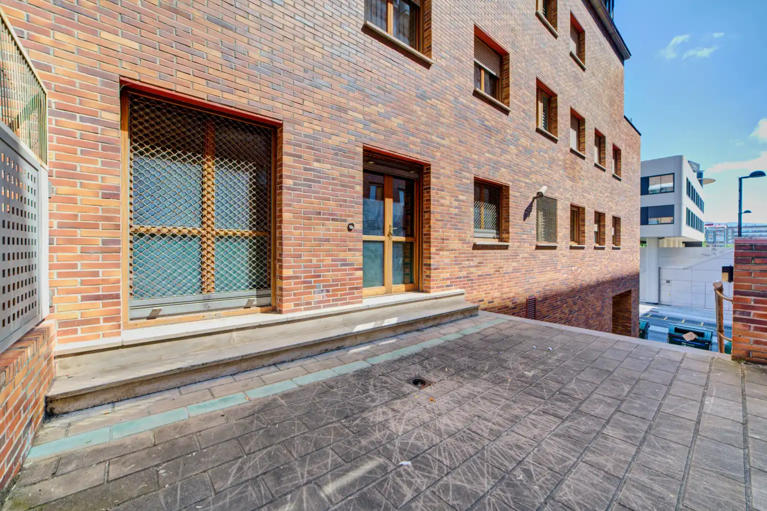Vista exterior de Oficina en venta en  Pamplona / Iruña