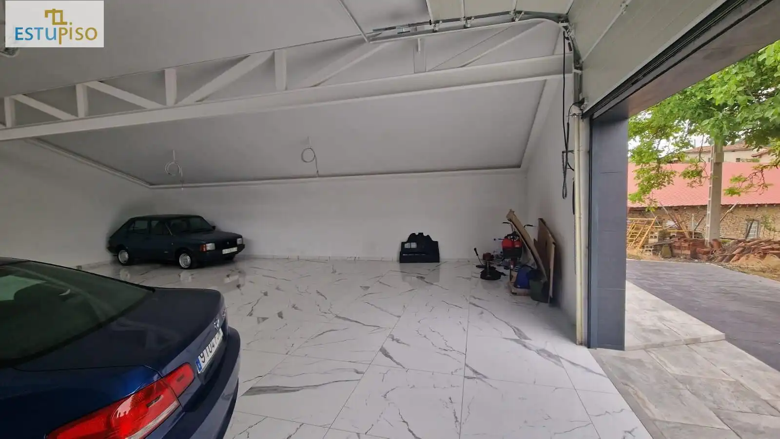 Parking of Houses for sale in Erriberagoitia / Ribera Alta  with Heating, Private garden and Furnished