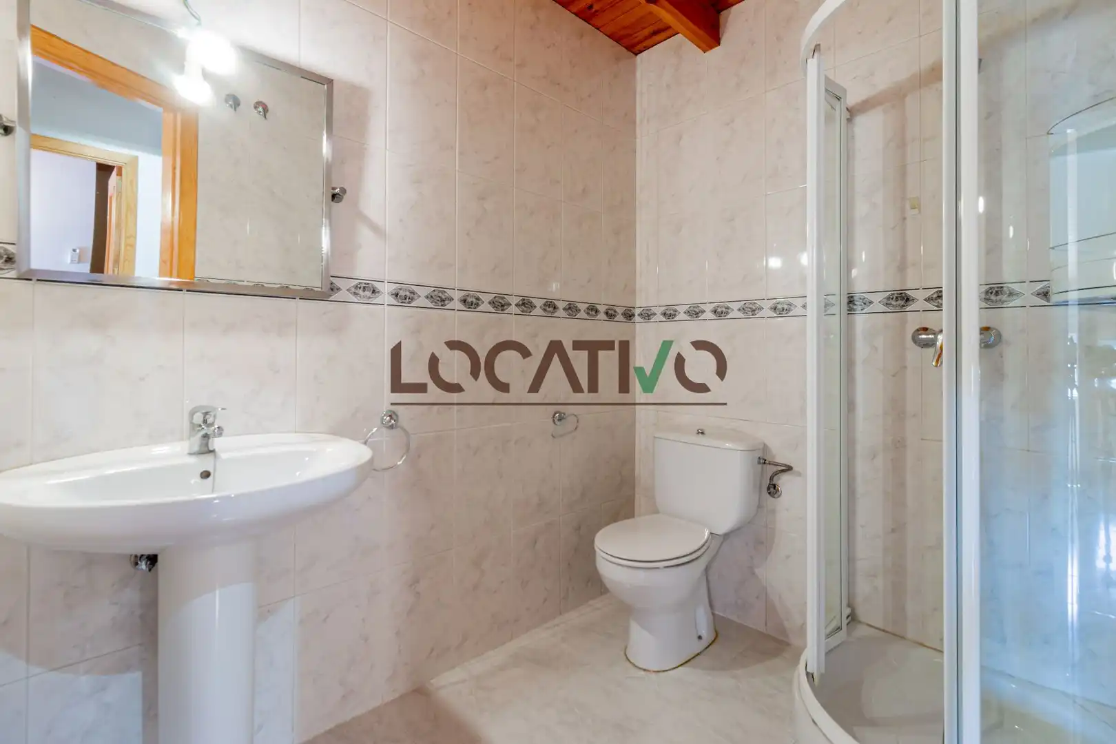 Baño de Dúplex en venta en Villanueva del Pardillo con Aire acondicionado, Calefacción y Trastero