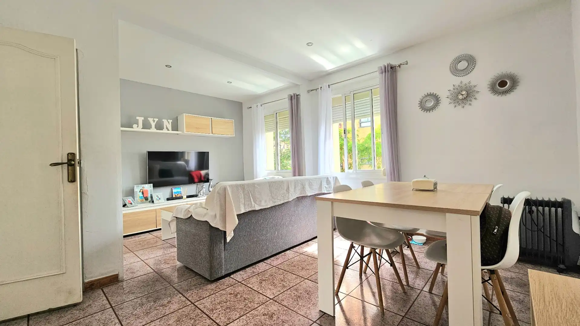 Living room of Flat for sale in Sabadell  with Heating and Furnished