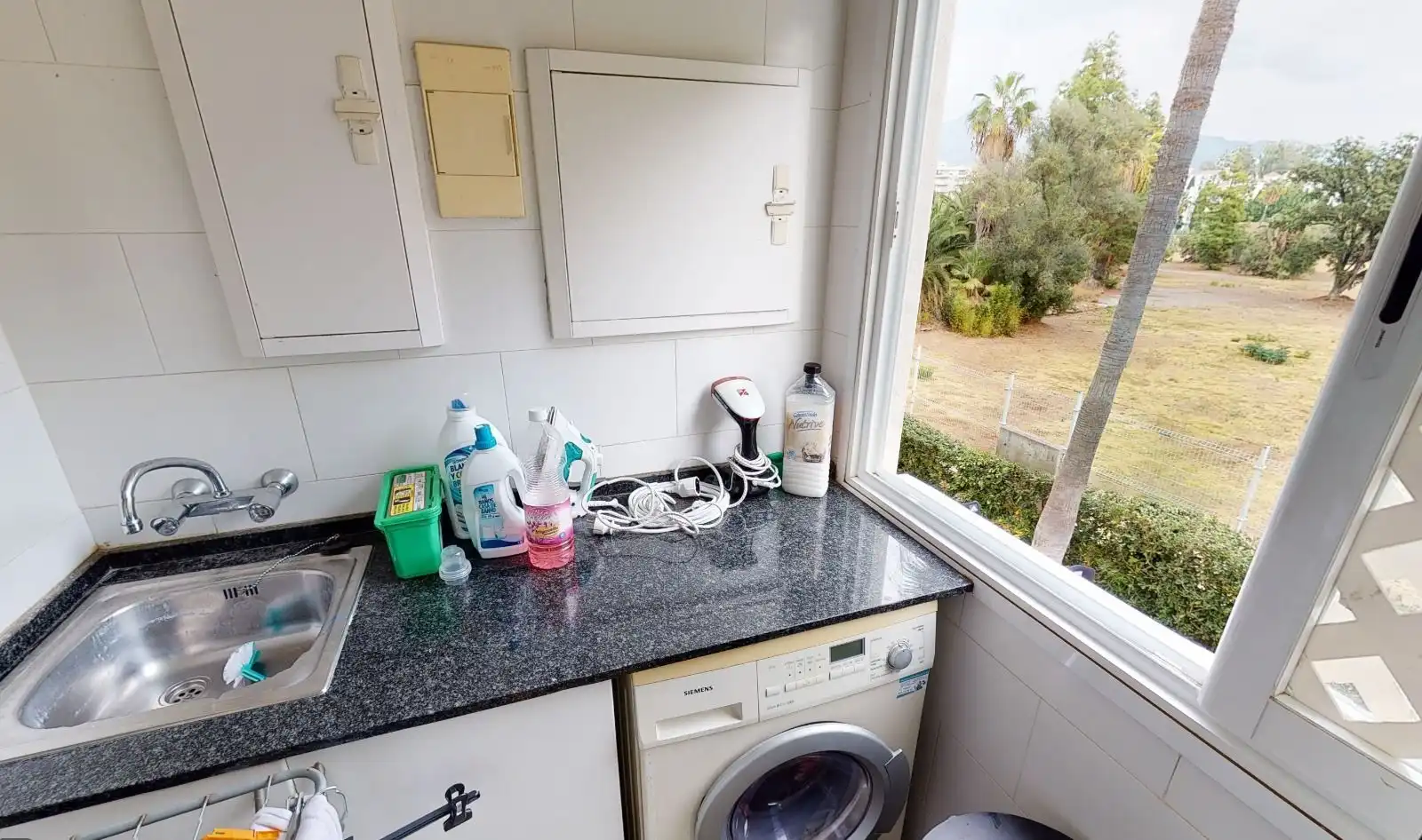 Cocina de Apartamento en venta en Marbella con Aire acondicionado, Calefacción y Terraza