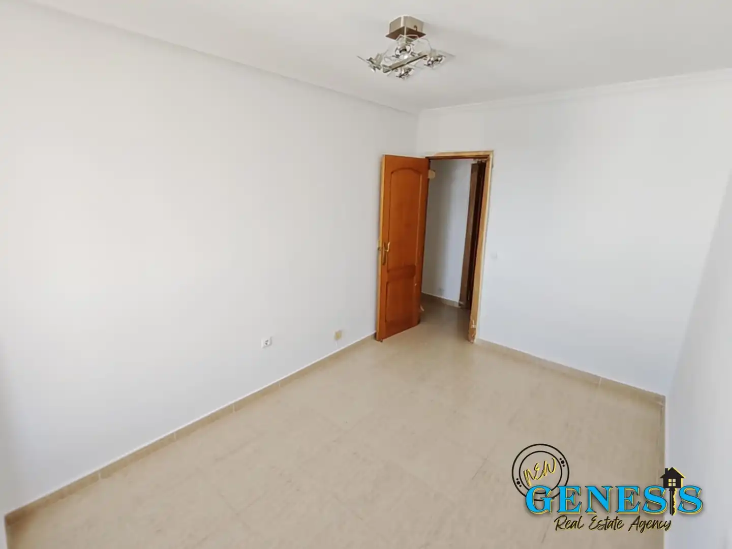 Dormitori de Apartament en venda en Torrevieja amb Calefacció, Forn i Balcó