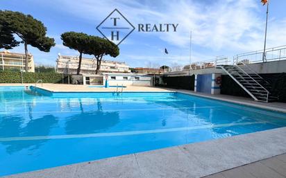 Piscina de Apartament en venda en Castell-Platja d'Aro amb Calefacció, Jardí privat i Balcó