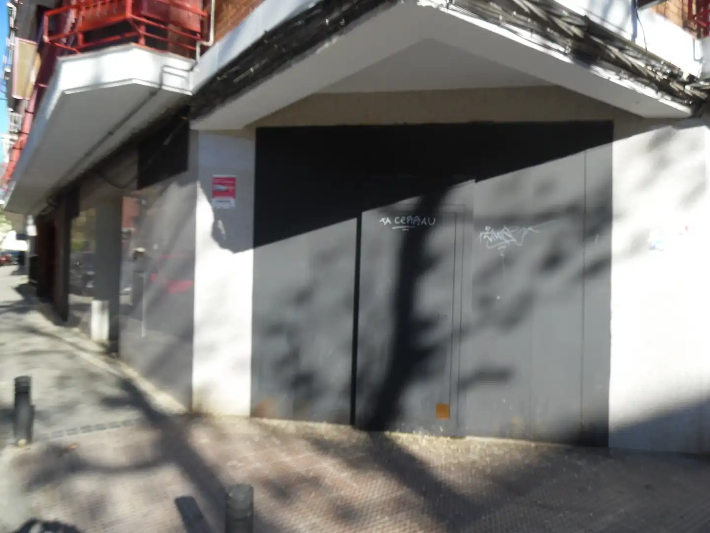 Exterior view of Commercial properties for sale in Madrid