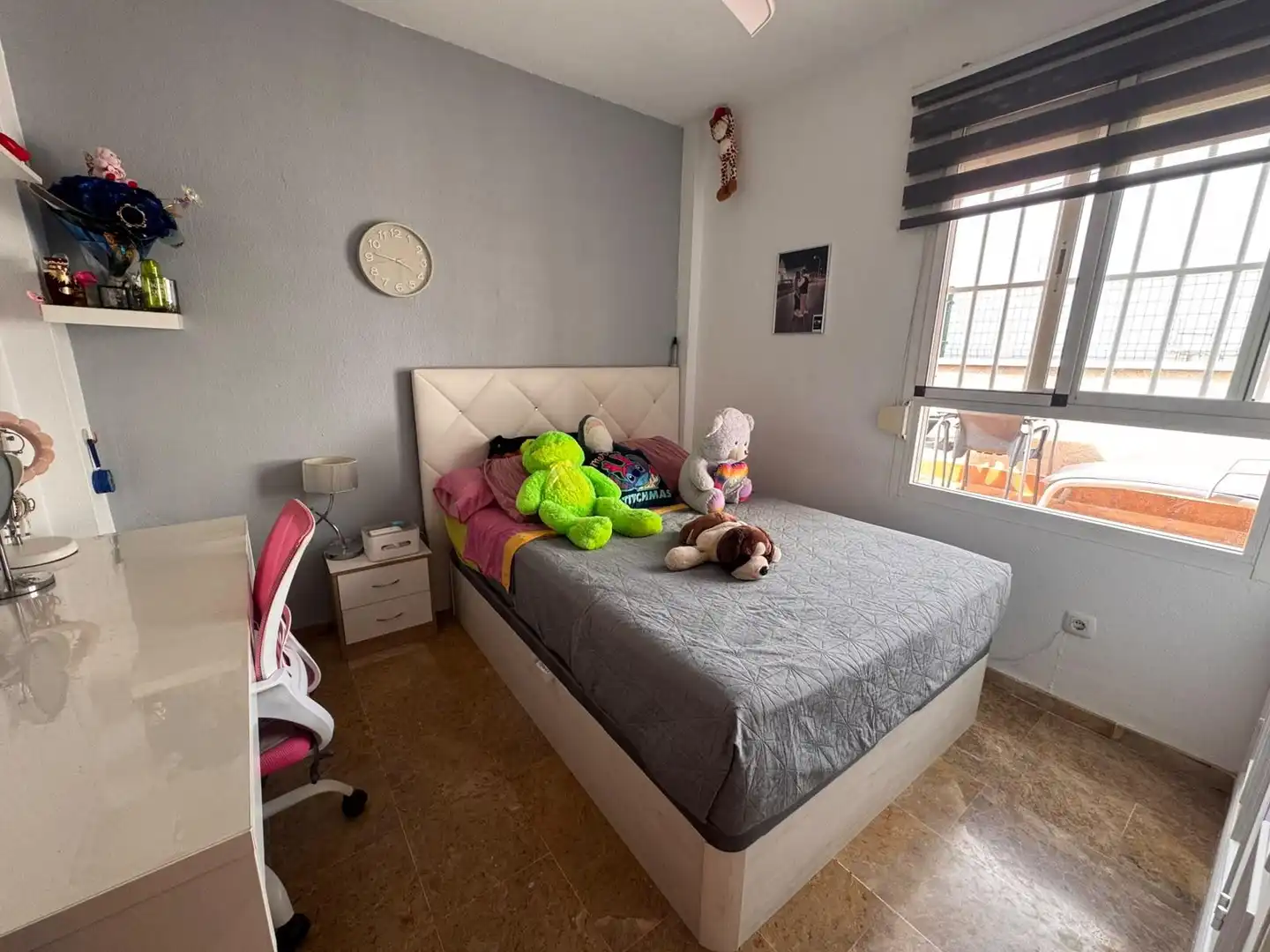 Dormitori de Apartament en venda en Carretera de Cádiz