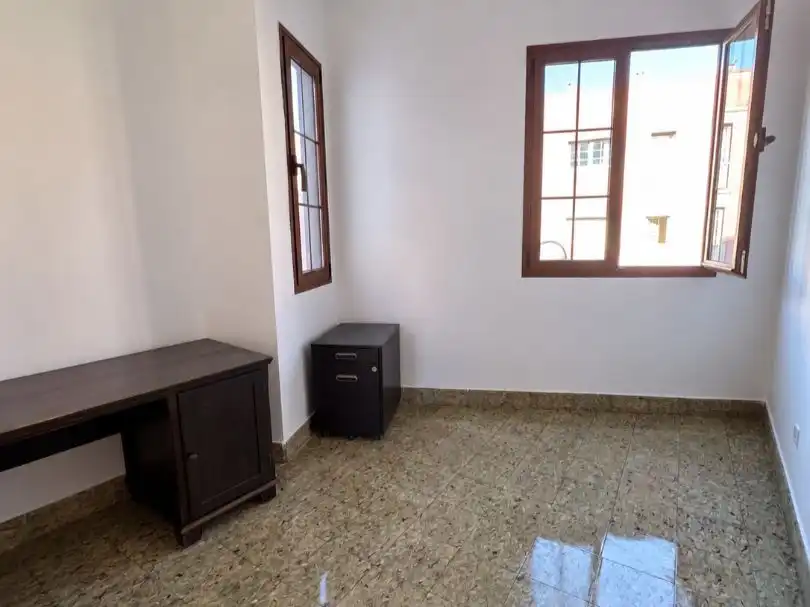 Schlafzimmer von Wohnung zur Miete in Teror mit Möbliert, Ofen und Waschmaschine