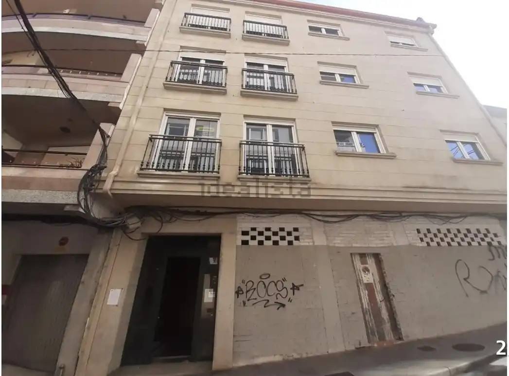 Local comercial en venda a Rúa Reveriano Soutullo 9