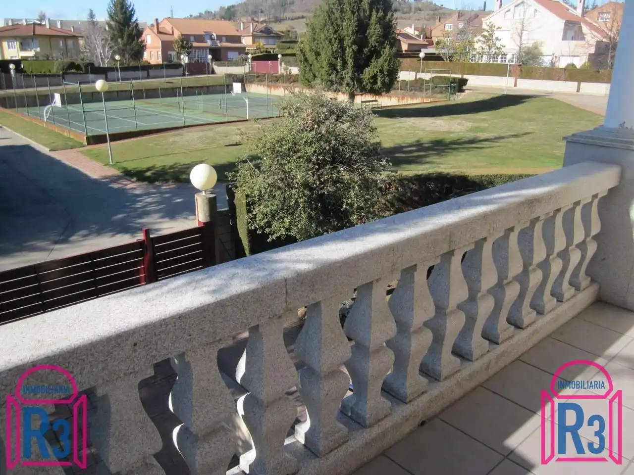 Terraza de Casa o chalet en venta en León Capital  con Calefacción