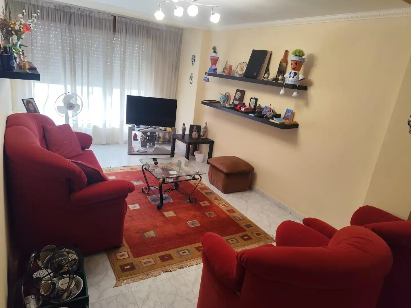 Wohnzimmer von Wohnung zum Verkauf in Carballo mit Heizung und Möbliert