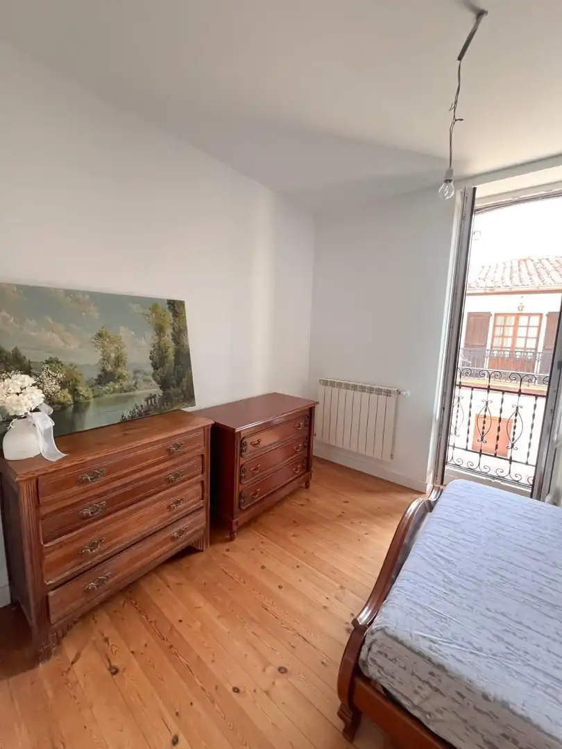Schlafzimmer von Wohnung zur Miete in Baztan mit Abstellraum