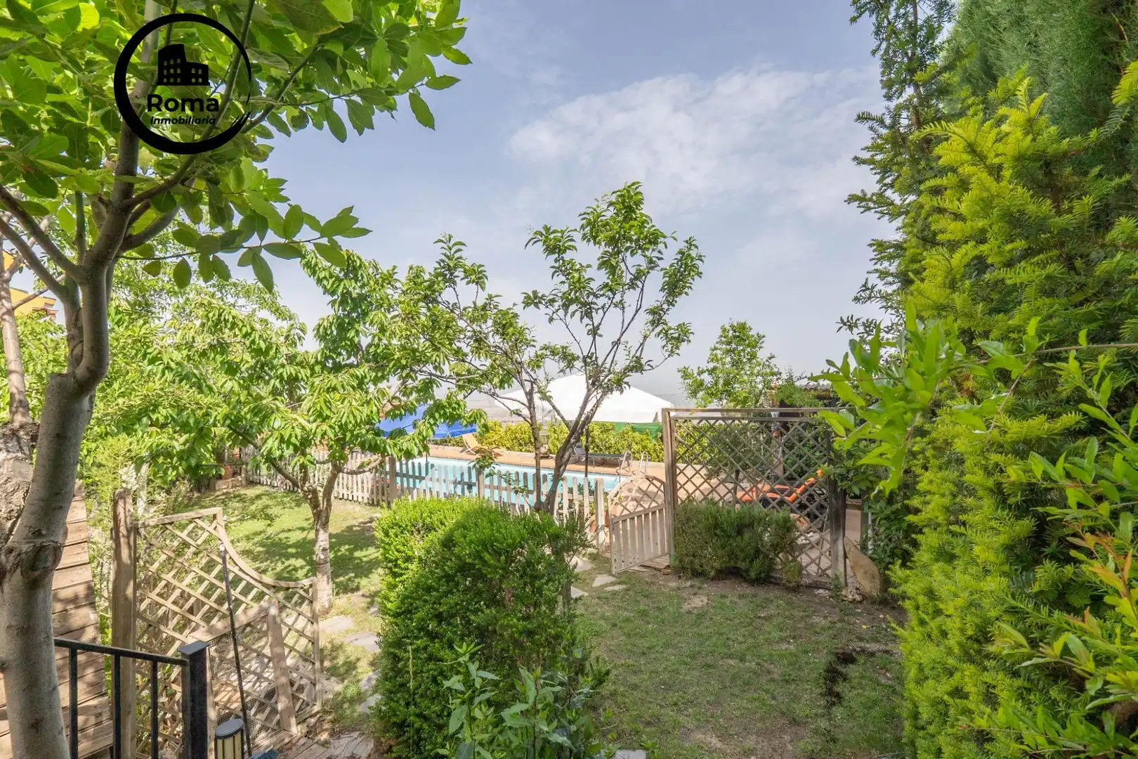 Jardí de Casa o xalet en venda en La Zubia amb Aire condicionat, Calefacció i Jardí privat