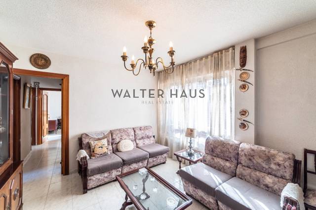 Piso en Venta en Calle Guadalcázar en Entrevías